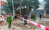 Tiểu thương đập tường giải cứu hàng hóa ở vụ cháy chợ Quang